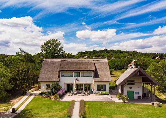 Гостевой дом Fuerjes Udvarhaz 3*